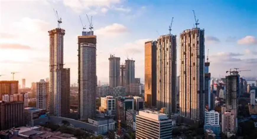 2025 में भारतीय रियल एस्टेट: ऊंची लागत के दबाव के बीच प्रीमियम डिमांड और निवेश ने संभाला बाजार
